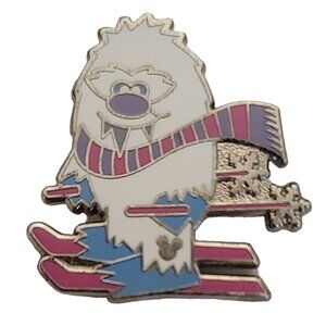 Disney Yeti Skier Hidden Mickey Pin, M812